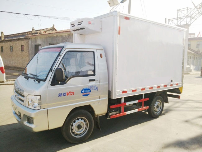 福田馭菱國(guó)五2.6米冷藏車