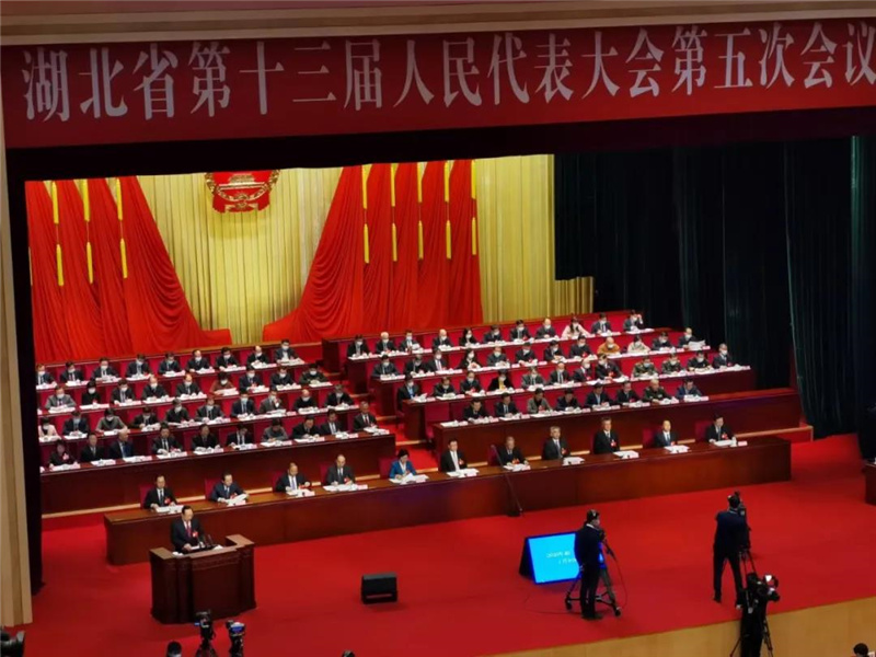 程力專汽2021年確定85億產(chǎn)值目標(biāo)，湖北省政協(xié)委員、隨州市人大代表程力集團(tuán)總經(jīng)理程阿羅出席“兩會”力推隨州專汽應(yīng)急產(chǎn)業(yè)雙核發(fā)展