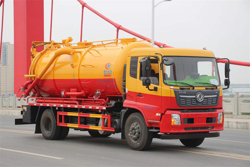 東風(fēng)天錦15方清洗吸污車(chē)