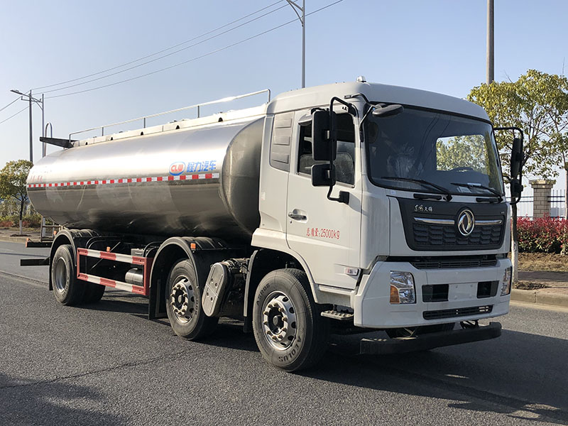 程力威牌CLW5250GNY6XN型鮮奶運輸車