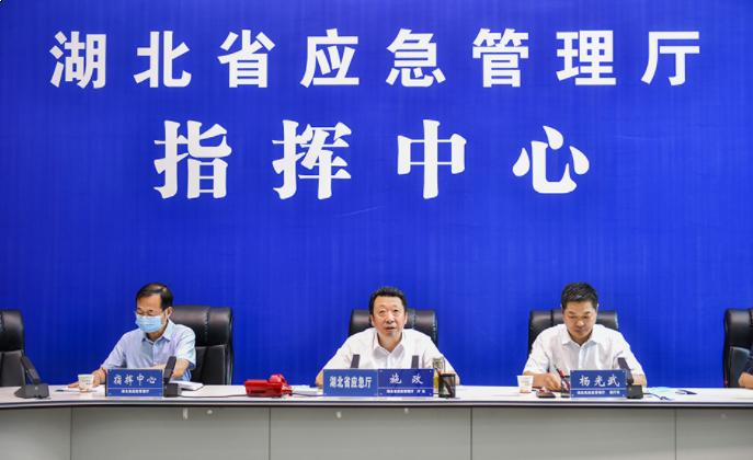 近日持續(xù)強(qiáng)降雨，防汛防災(zāi)形勢(shì)嚴(yán)峻應(yīng)急搶險(xiǎn)救援車出動(dòng)