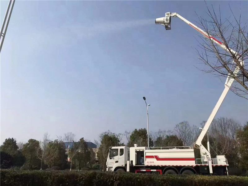 程力專汽高空壓塵抑塵車，高樓拆遷神器